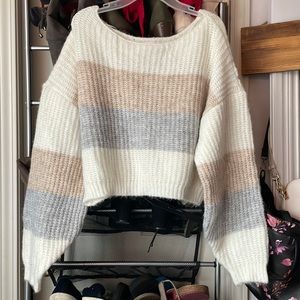 Cropped tricolor sweater